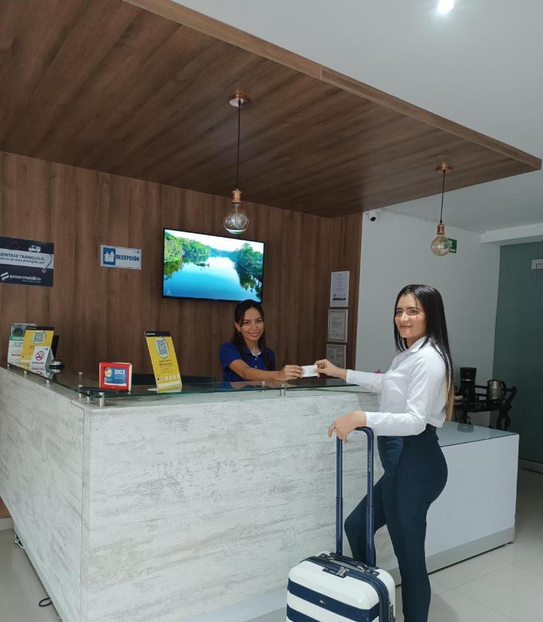 Hotel Prado 53